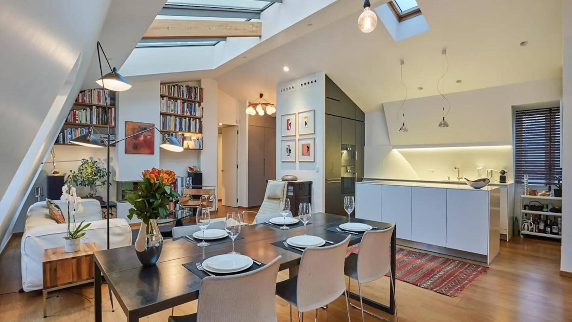 Sublime Apartment Center Of Paris Le Marais France