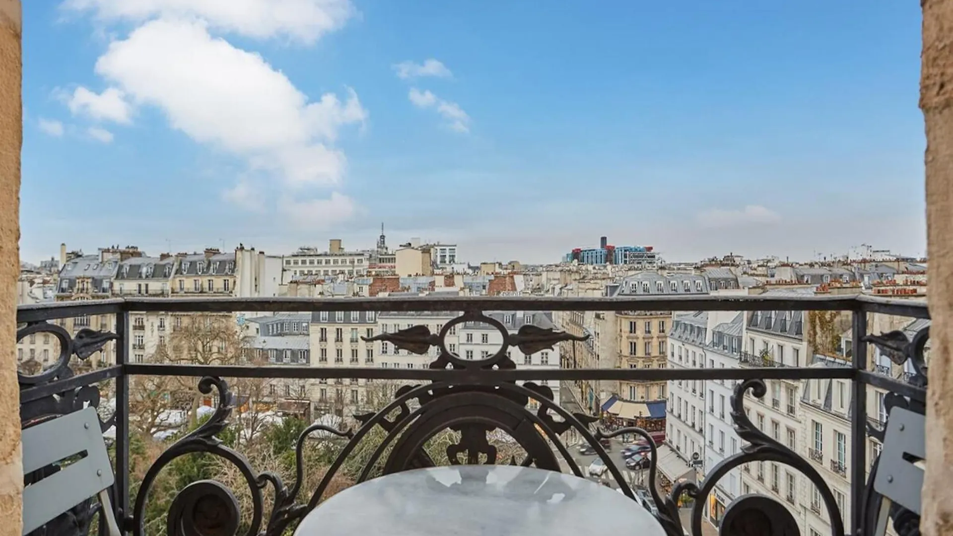 Sublime Apartment Center Of Paris Le Marais