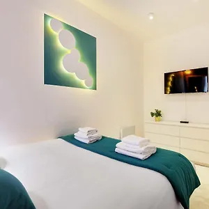  Appartement Cmg Marais/ Republique F