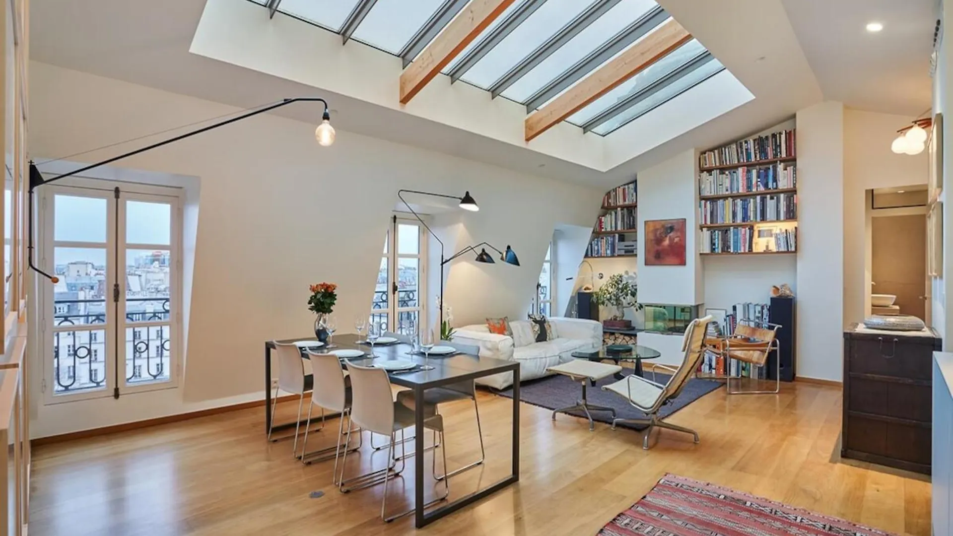 Sublime Apartment Center Of Paris Le Marais